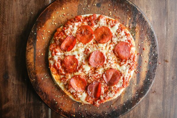pepperoni, pizza, thin crest-4991789.jpg